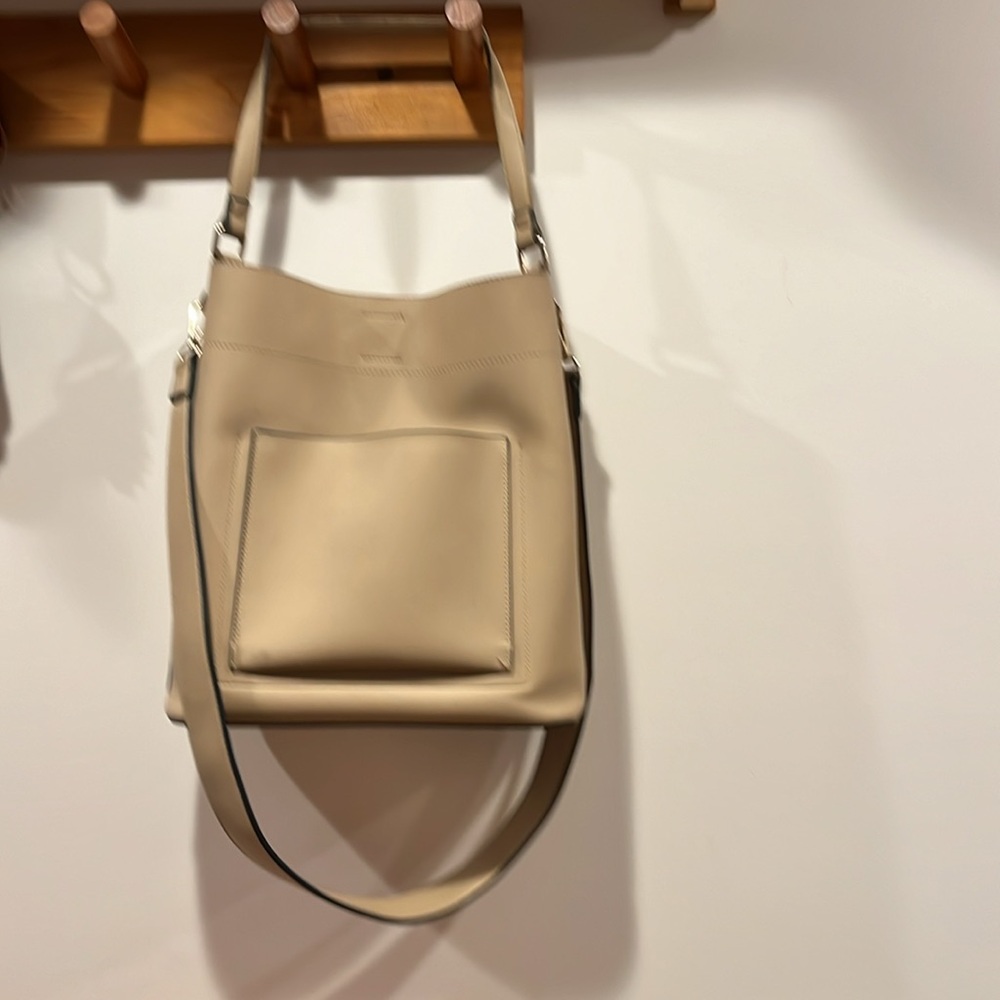 Bucket crossbody tan taupe handbag tote vegan leather